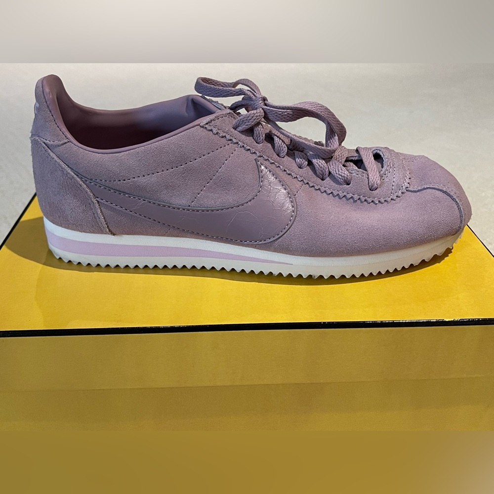 Nike Cortez Lavender suede women’s shoes. Size 8.5 Worn one time!